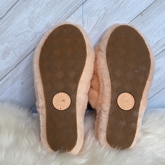 Ugg Fluff Yeah fuzzy slippers 7 - Picture 8 of 8